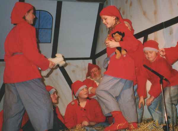 Fra: Nisseløjer i den gamle Kro, 2001